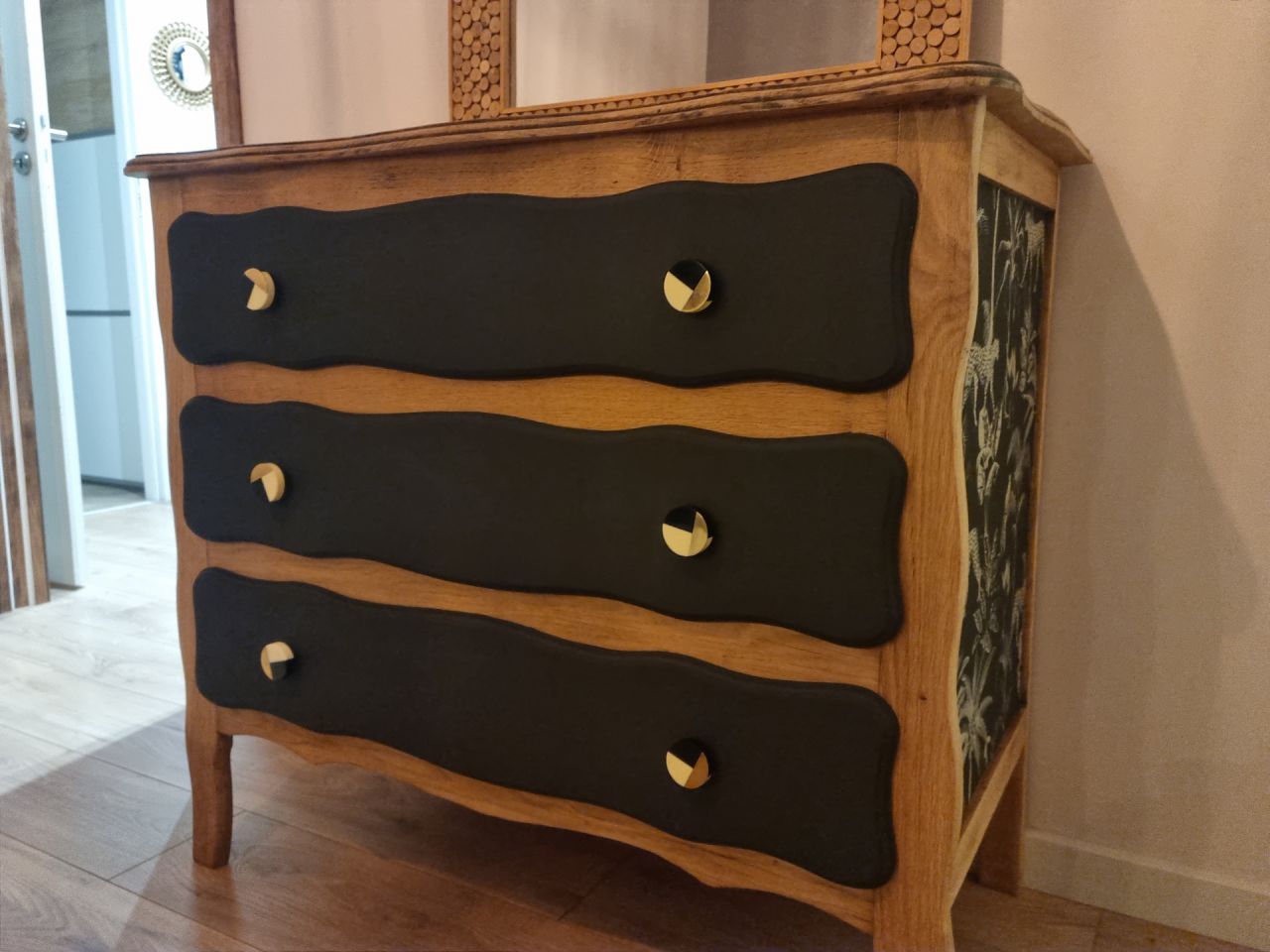 Encore un relooking de l un de nos vieux meuble