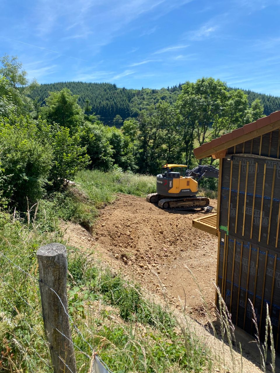 Terrassement final en cours