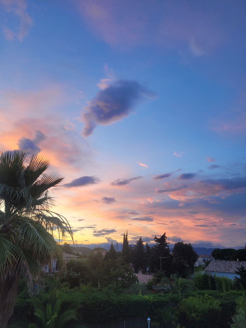 Coucher de soleil depuis la terrasse étage