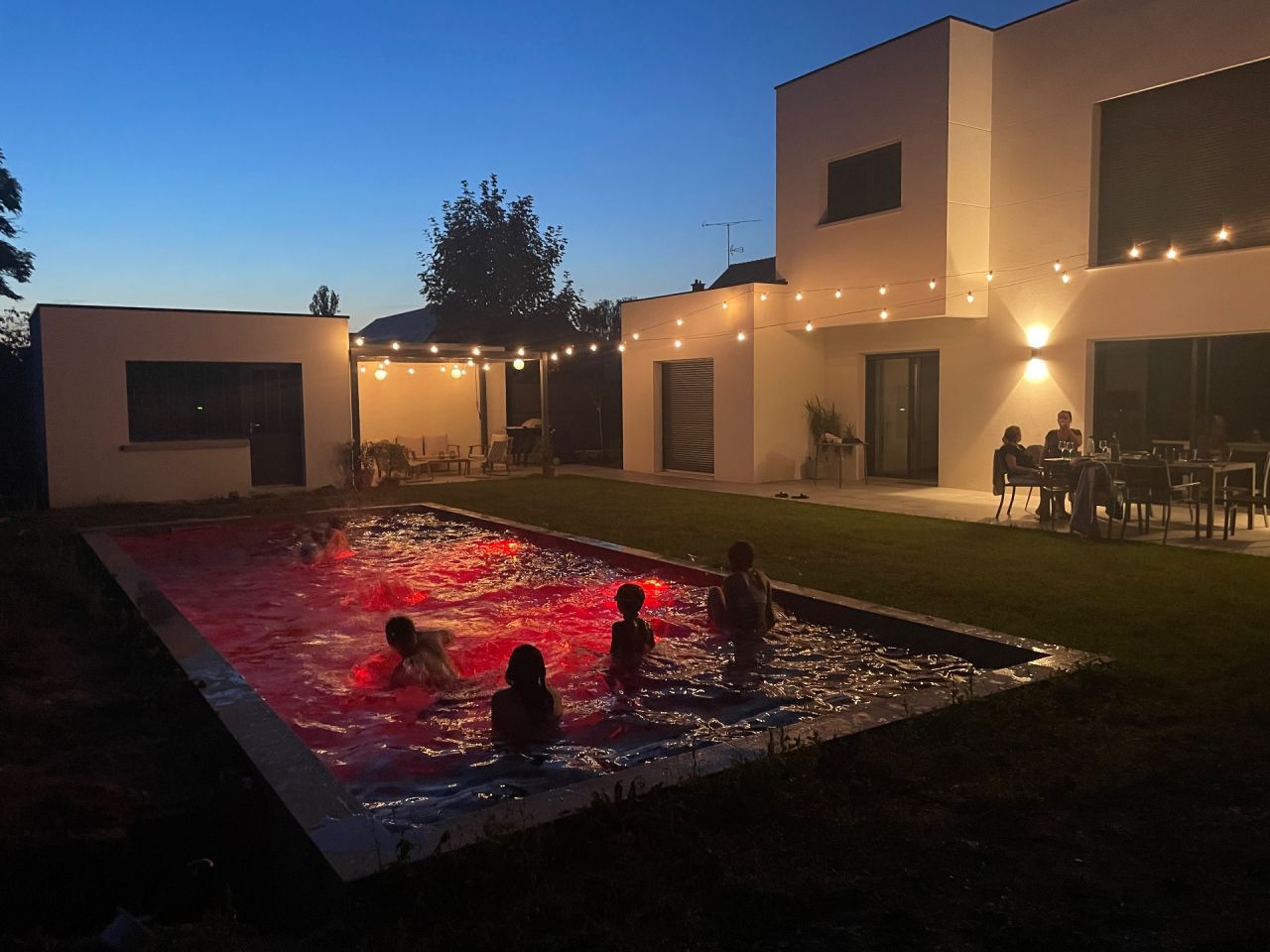 Première baignade nocturne