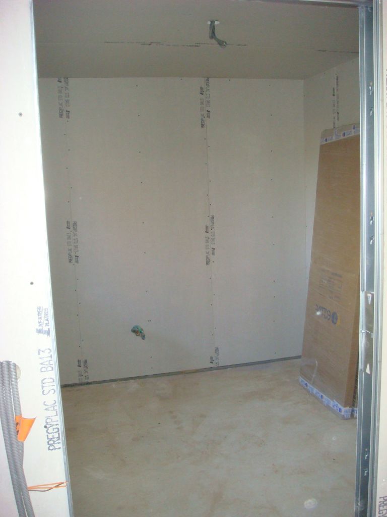 Cloison - Bureau / Salle de jeux au RDC