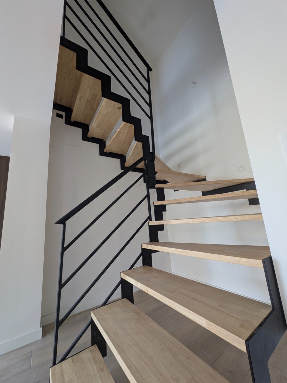 Escalier sur mesure bois et métal