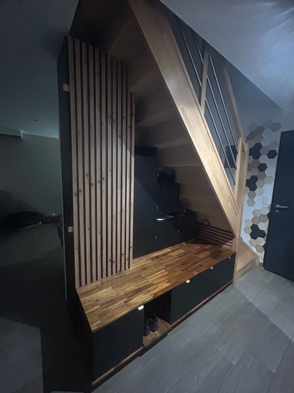 Rangement sous escalier
