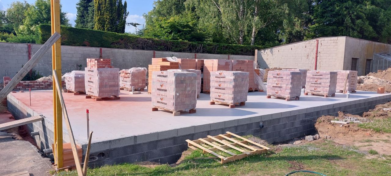 Mur composite, porotherm plus brique moule main vandersanden type baroque