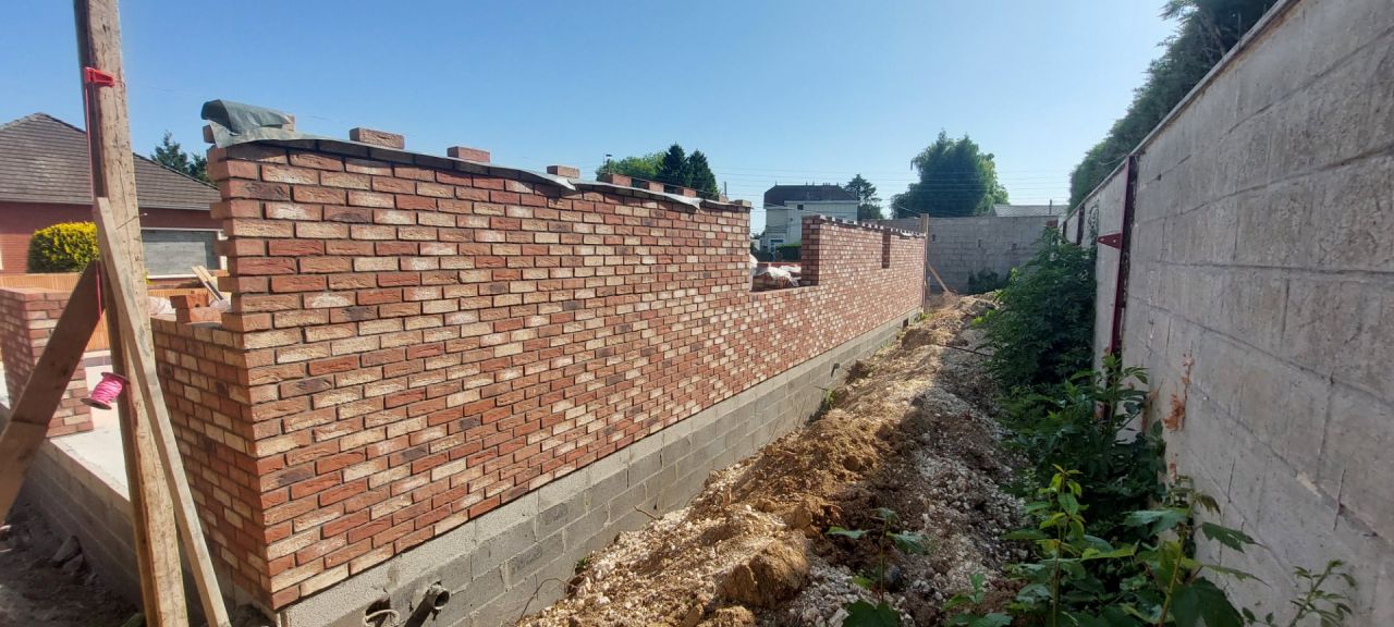 Mur composite, porotherm plus brique moule main vandersanden type baroque