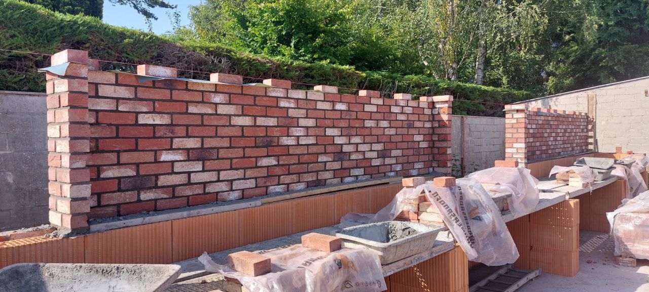 Mur composite, porotherm plus brique moule main vandersanden type baroque