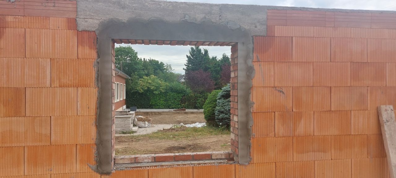 Dressement des tableaux, reste des menuiseries