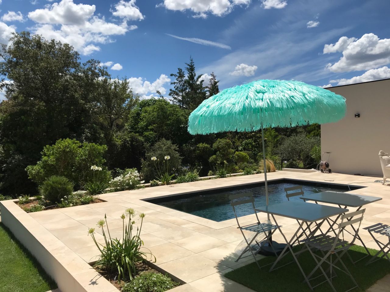 Piscine carrelée.