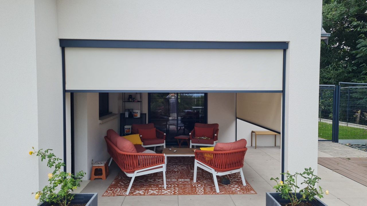 Installation des stores extérieurs patio