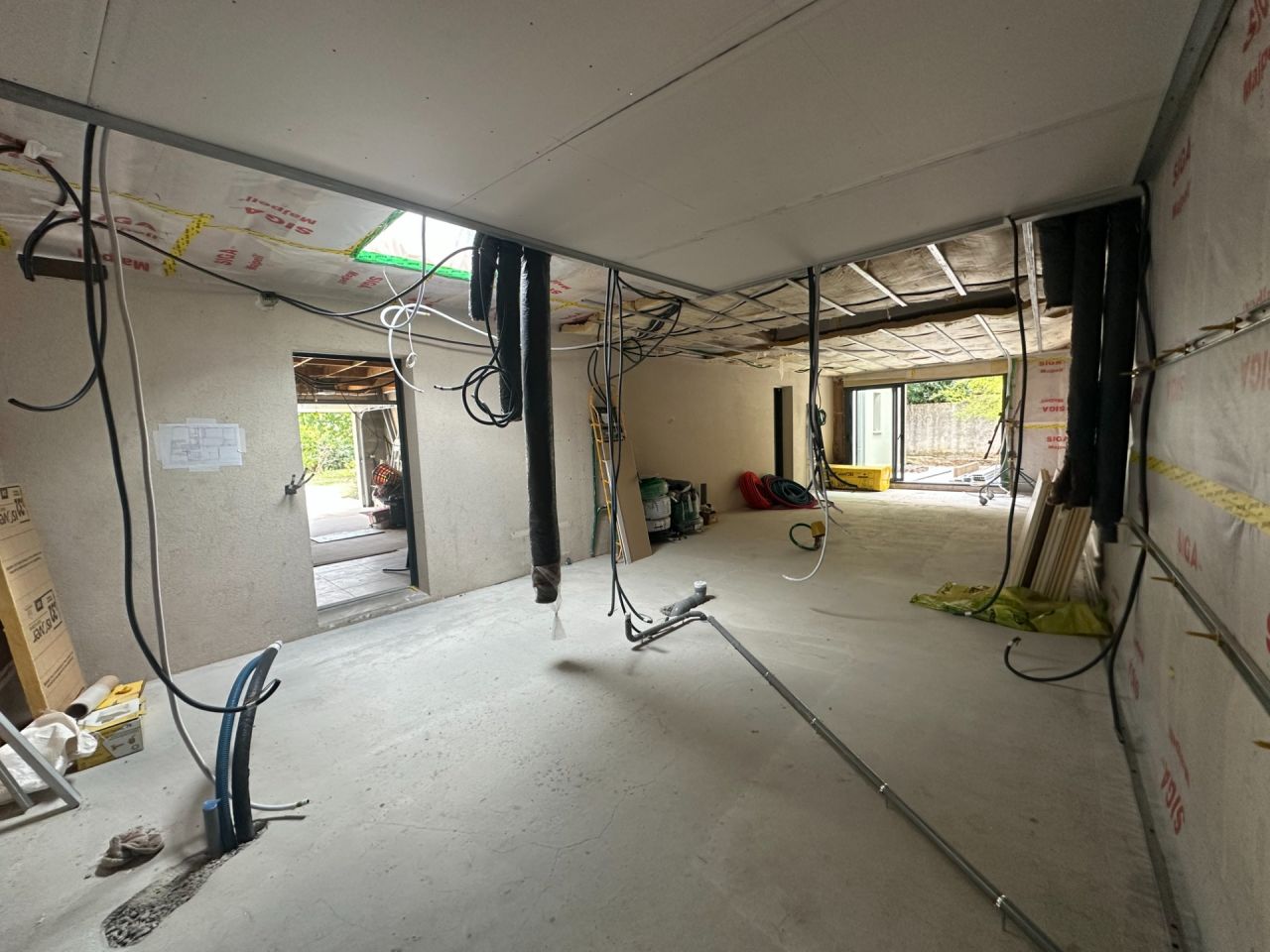 Dbut du placage et travaux electriques