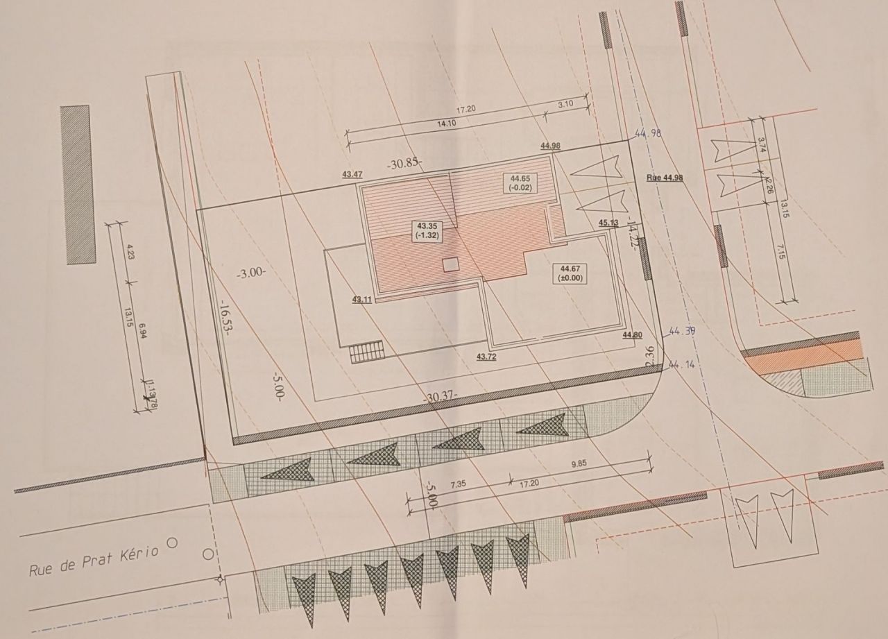Plan d'implantation de la maison sur le terrain