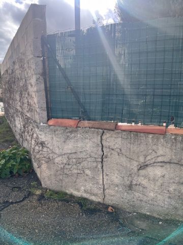 Vue extrieure du muret abim