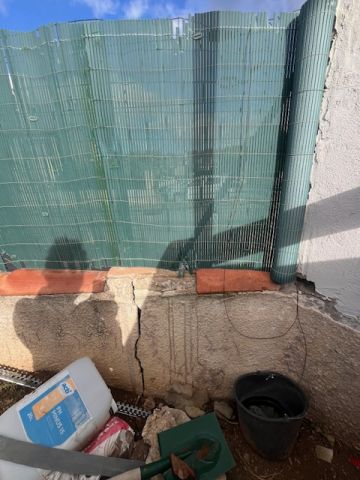 Vue intrieure du muret abim