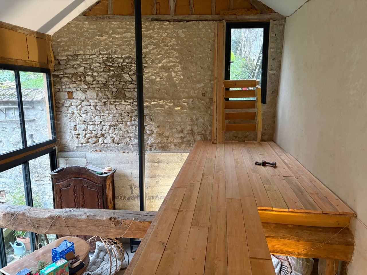 Pose à blanc du parquet en Douglas