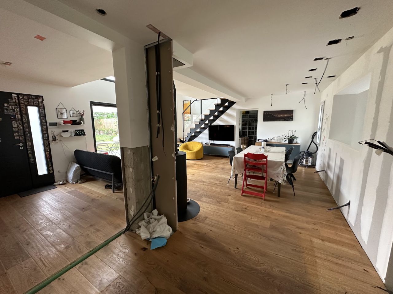 Travaux de cloisonnage dans l'existant suite ouverture