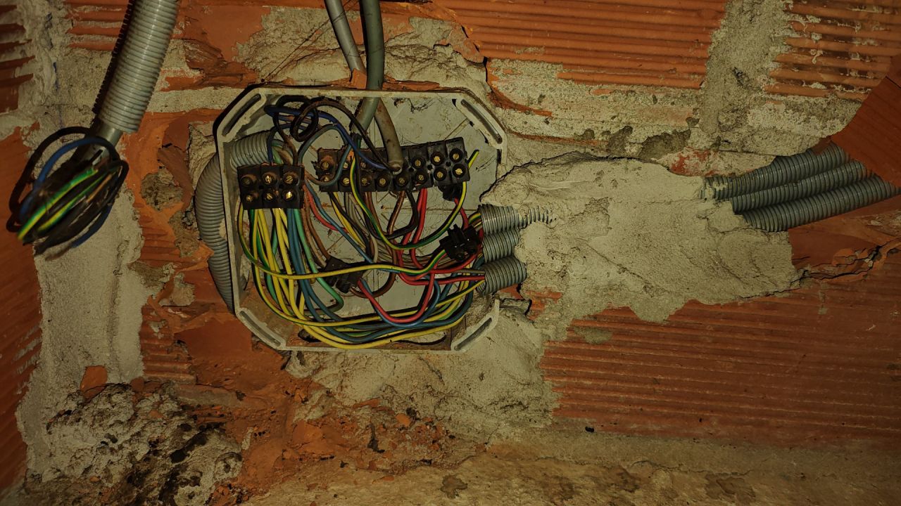 Boitier de répartition combles #3