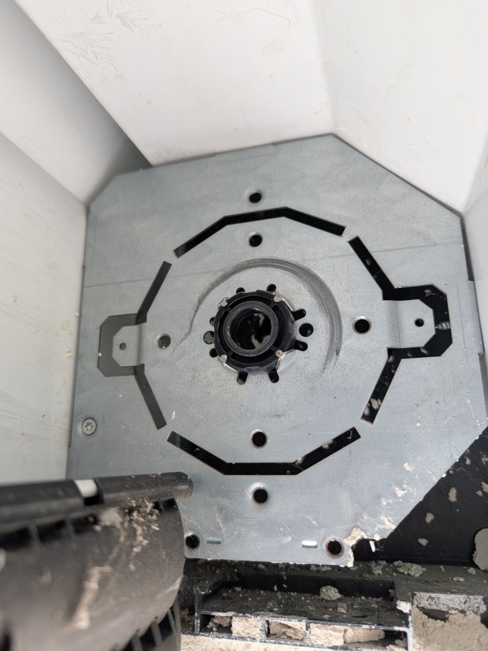 support tube volets roulants