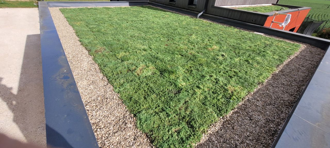 Garage v&eacute;g&eacute;talis&eacute;