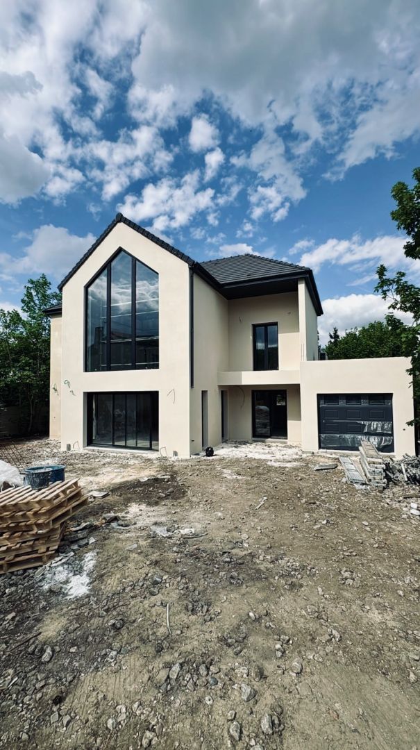 Ravalement blanc Weber ( cela devrait s?�claircir d?ici une semaine)