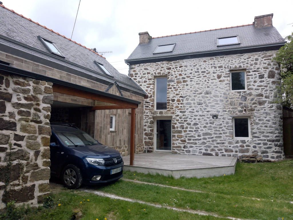 Auvent, terrasse et enduit.