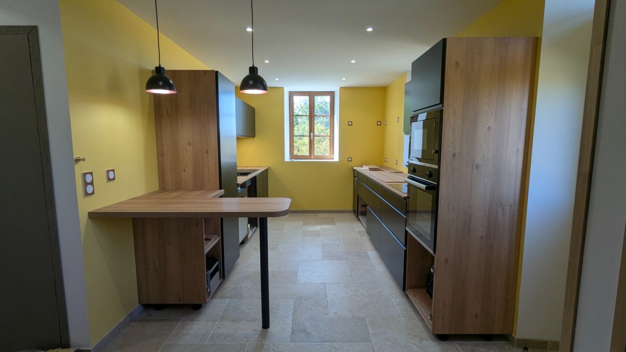 Cuisine presque mont&eacute;e