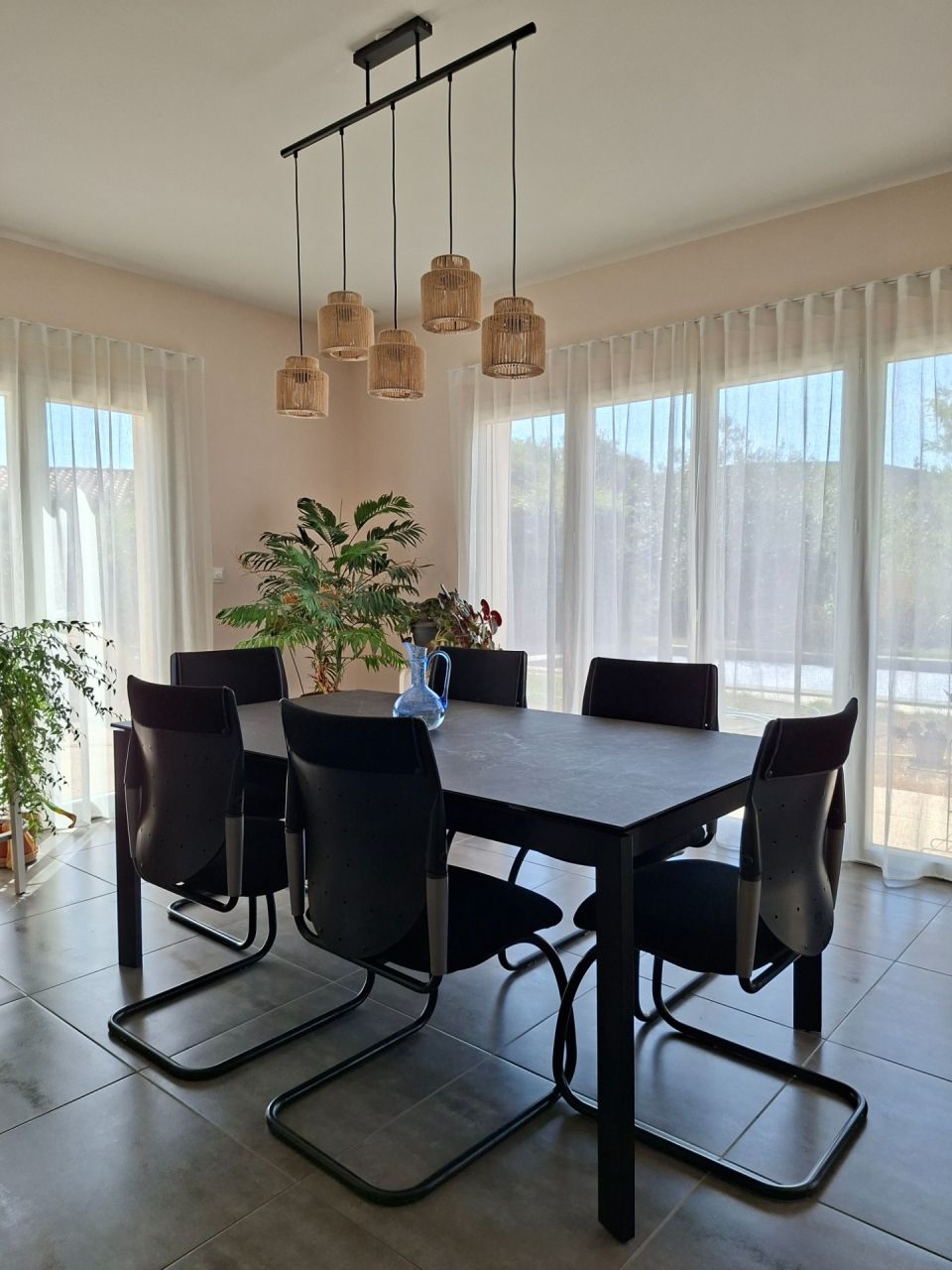 Nouvelle table