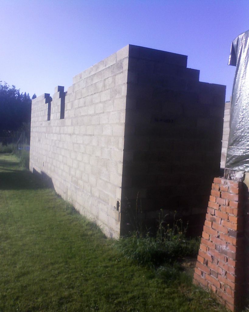 lvation des murs du rdc, vue du pignon en limite sparative