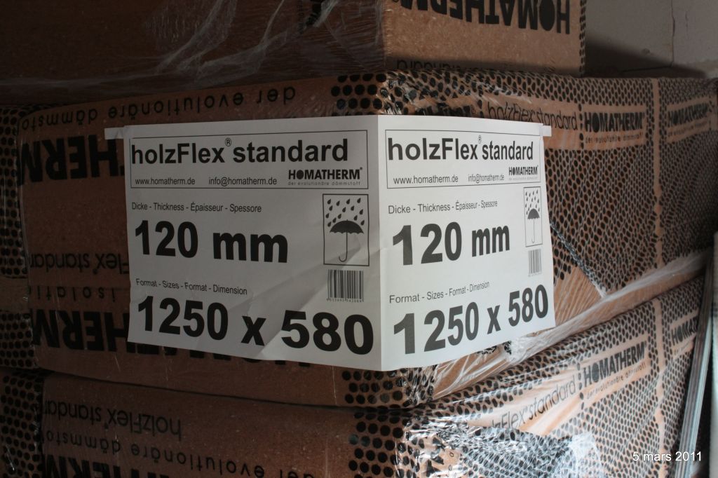 Isolation des murs extérieurs par 120 mm de laine de bois HOMATHERM Holtzflex Standard