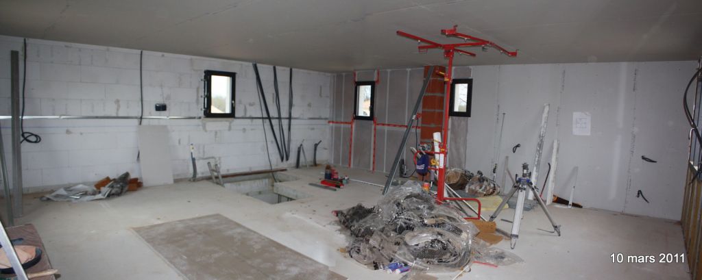 placo du plafond du 1er terminé   isolation