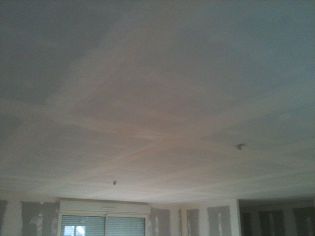 Sous couche plafond.