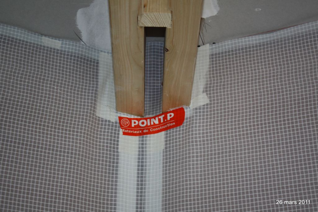 Détail étanchéité au niveau de la charpente traditionnelle