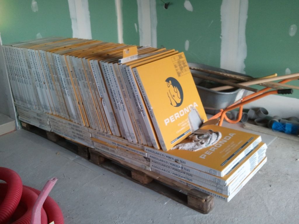 Le stock de 80 m² dans le garage