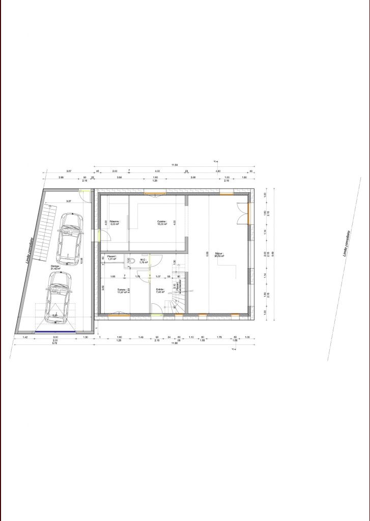 Notre RDC : Salon-sjour de 36m2 ouvert sur cusine de 16m2. Un cellier de 8m2 qui donne sur le garage. Un bureau de 12m2 et le WC.