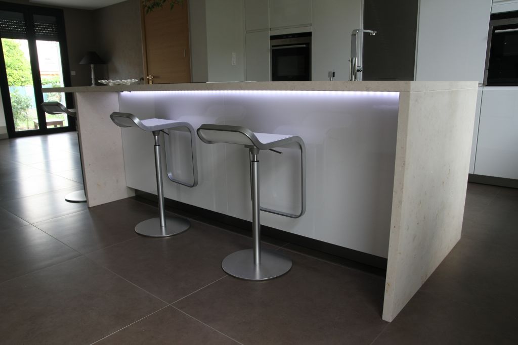Autre pièce habitable 46m2 mobilier blanc - Perpignan (Pyrenees Orientales - 66) - juin 2011 Autre pièce habitable 46m2 mobilier blanc - Perpignan (Pyrenees Orientales - 66) - juin 2011