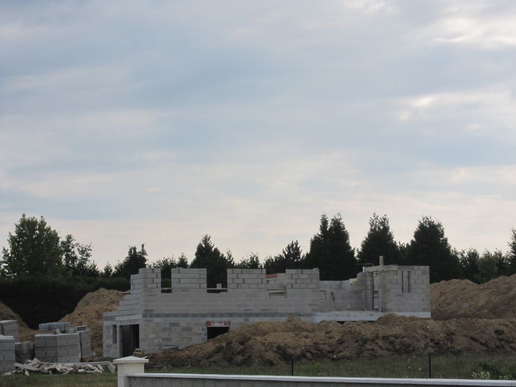 un peu avant la fin, la vue de loin du chateau....