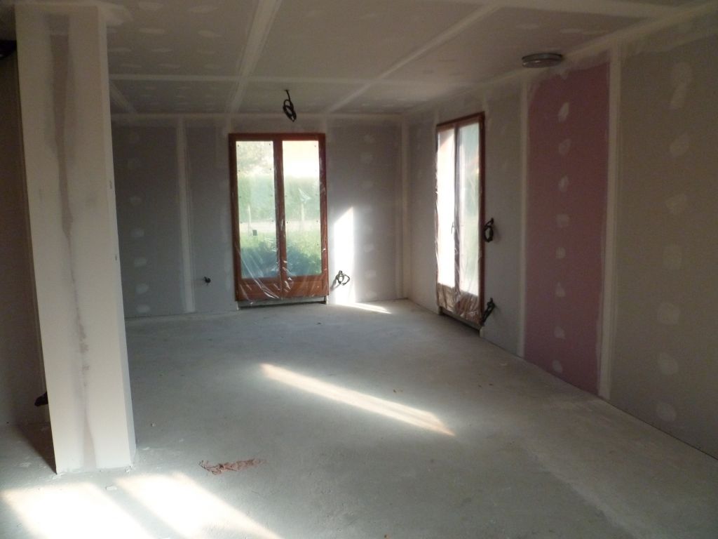 salon salle à manger depuis entrée