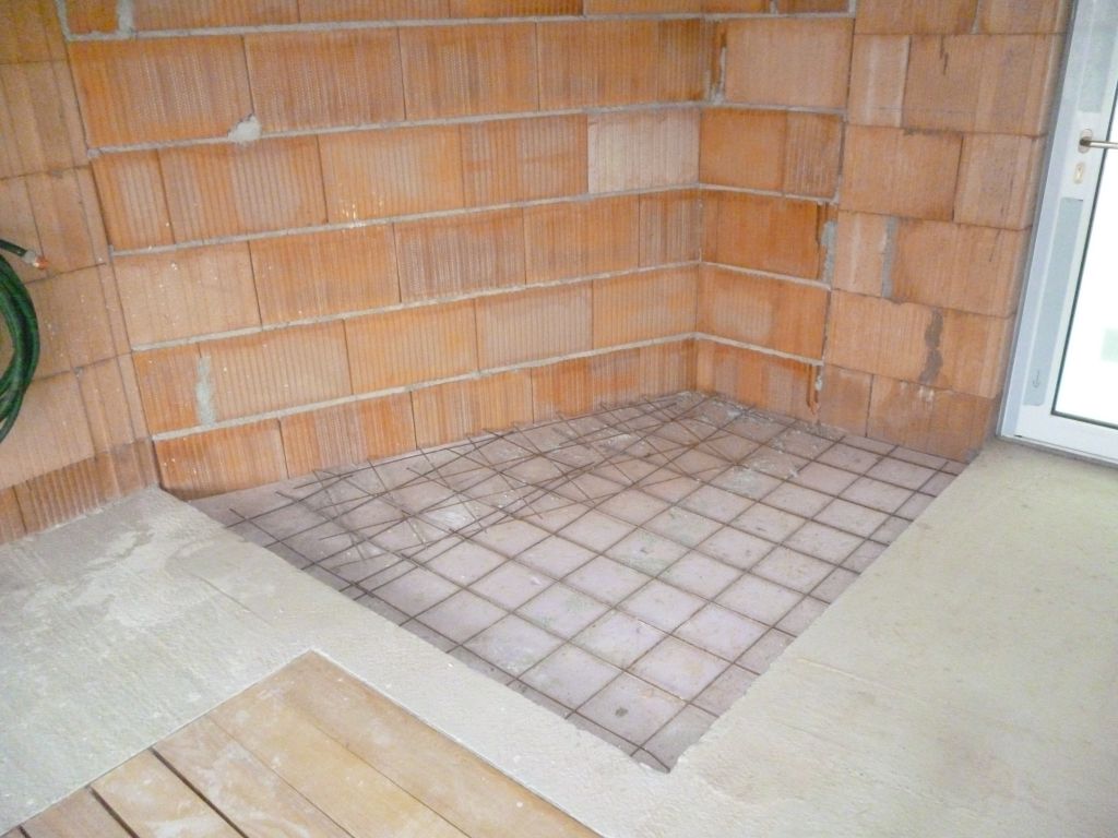 Dalle du garage restant à couler
