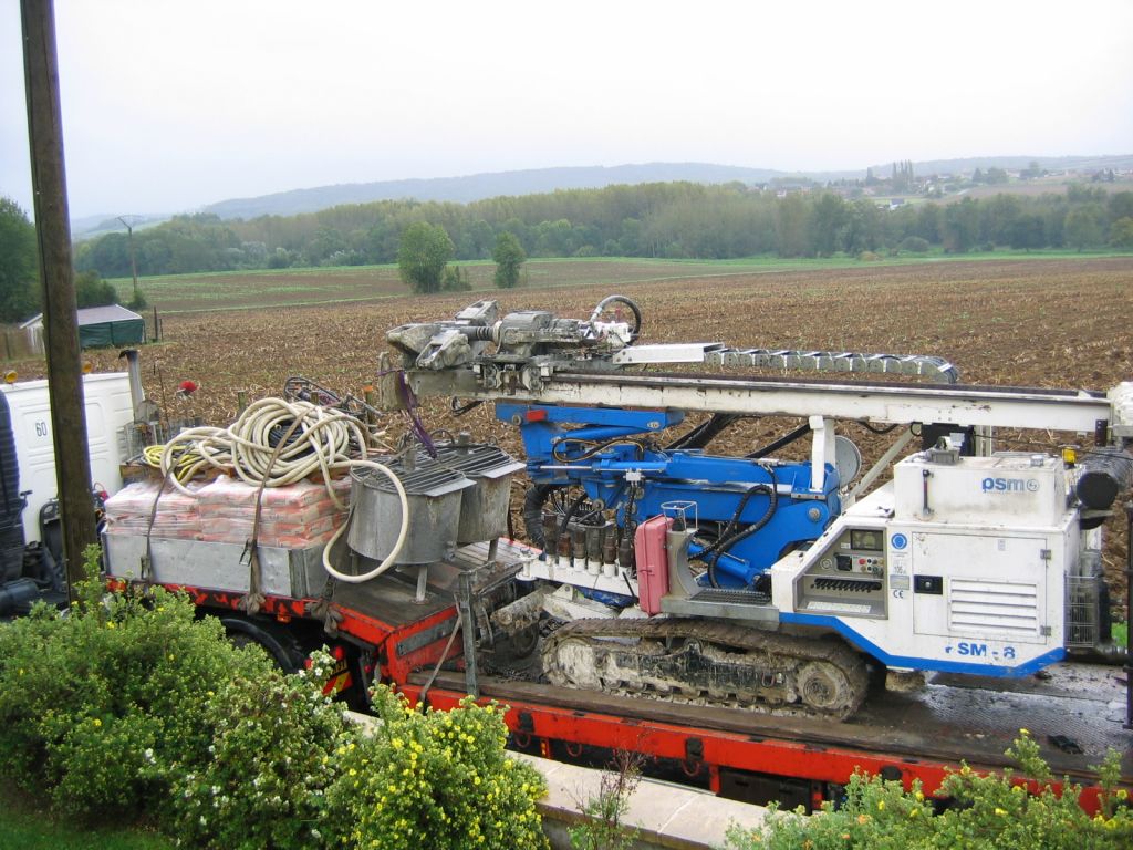 arriv de la foreuse sur porte char