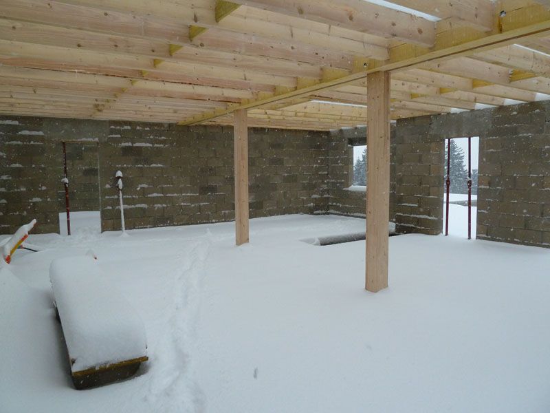 La maison a un nouvel occupant : la neige!