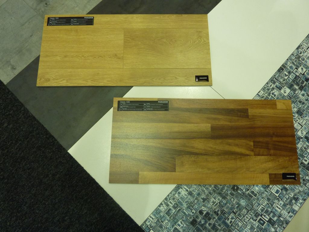 le parquet de l'étage (celui du haut, le chêne)