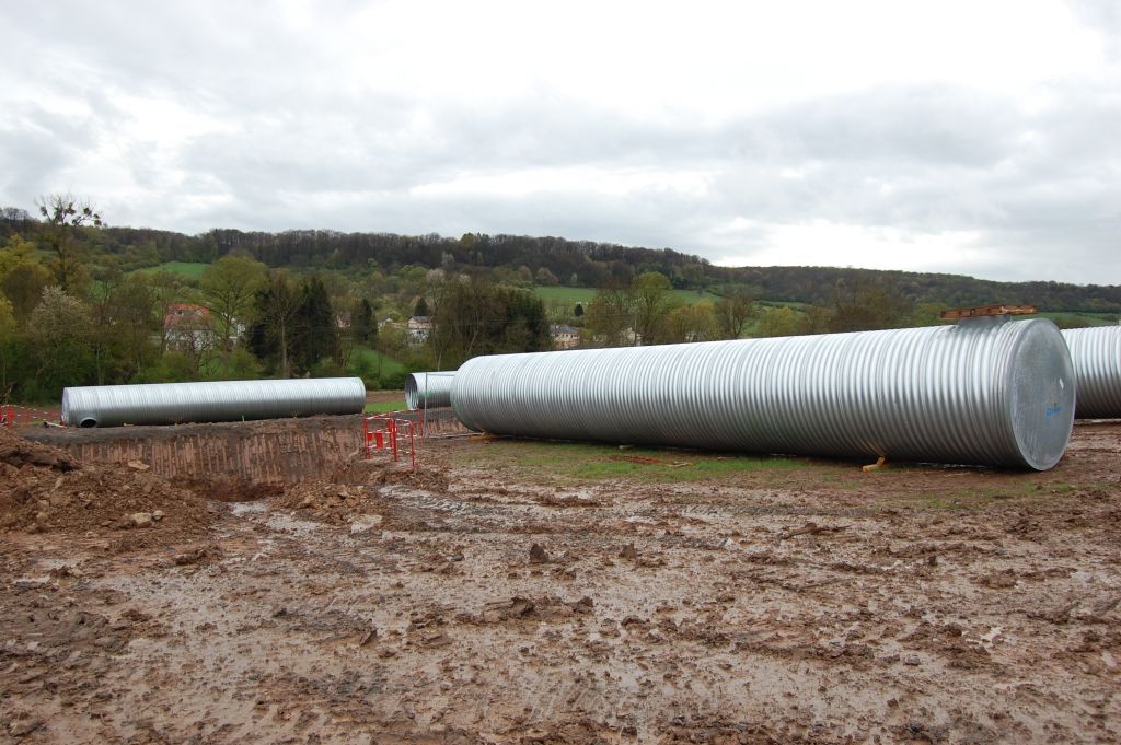 Installation des cuves de rtention des eaux pluviales du lotissement