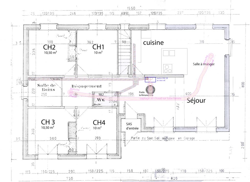 plan de tubage de rpartition d'air chaud rcupr sur le tubage de fumes , et d'extraction d'air vici via VMC DF situe au sous-sol .