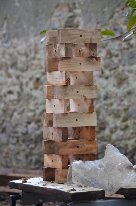 les cales pour le montage des panneaux solaires (cales retrouves dans une poubelle) - 2
<br />
Voici un exemple de recyclage !