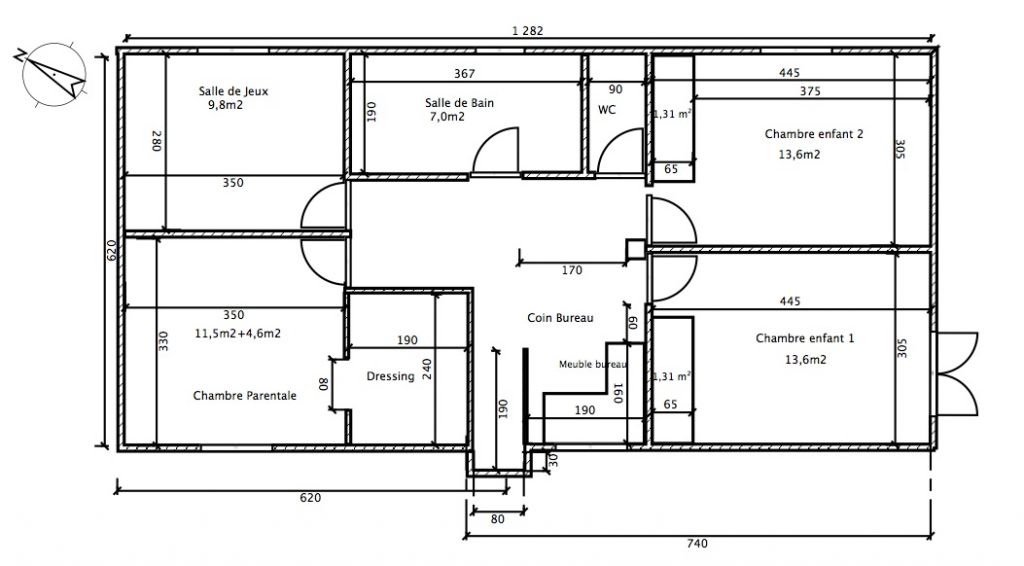 Etage mis  jour avec repositionnement de l'escalier. Dernier sujet de discussion avec le constructeur sans doute : le conduit de chemine