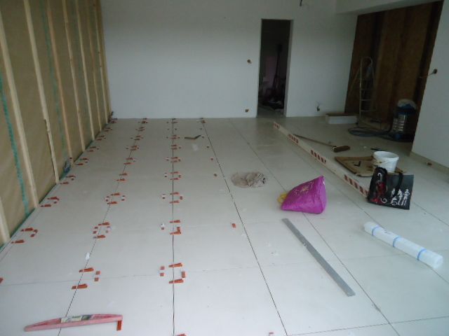 fin de la pose du carrelage