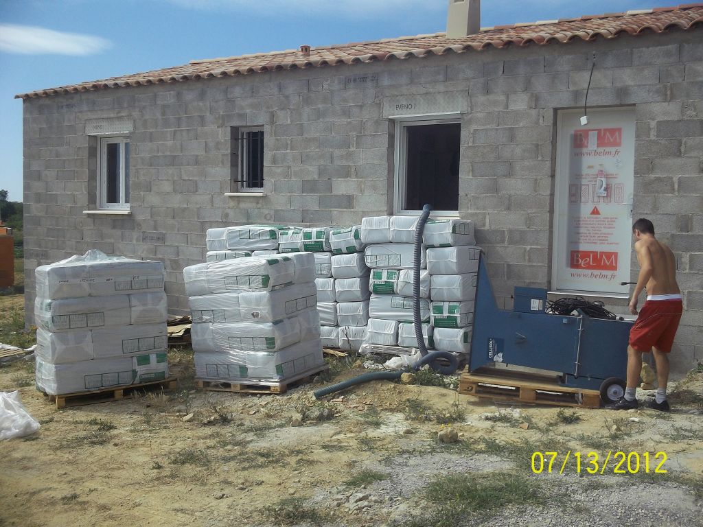 preparation soufflage ouate de cellulose dans les combles