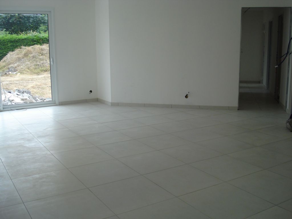 Carrelage s�jour, salon, cuisine, couloir, WC
<br />
Mod�le : Armonie Arte Casa Vertigo Bianco 60*60