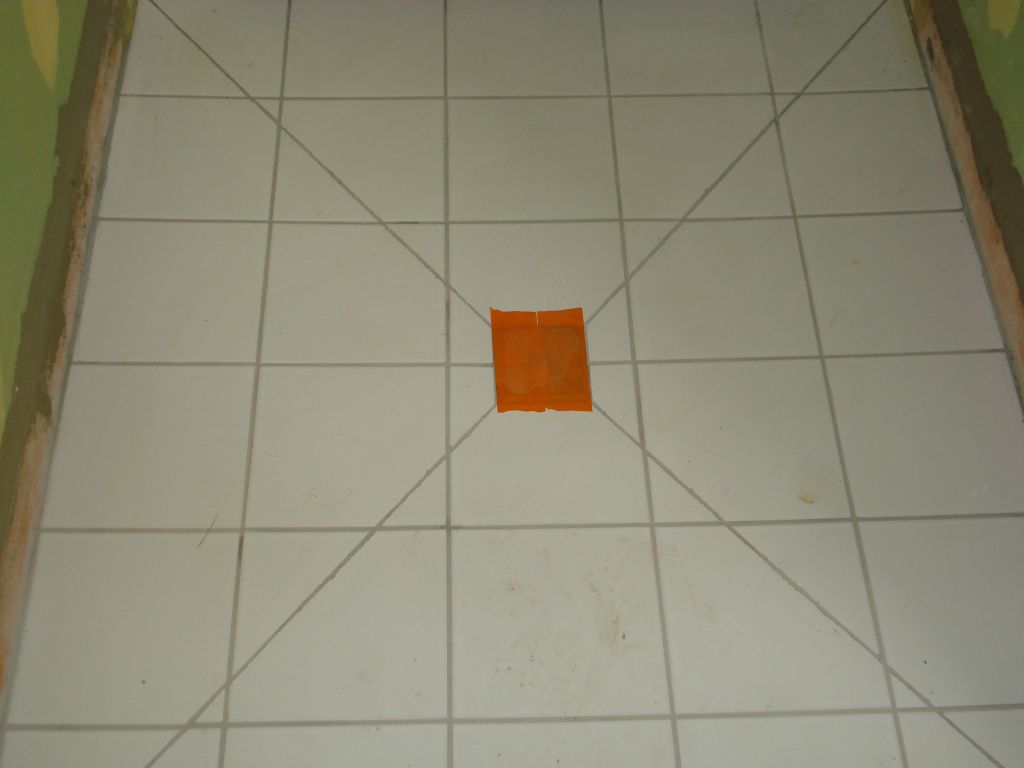 carrelage douche
<br />
mod�le : Cinca drop gris 20*20