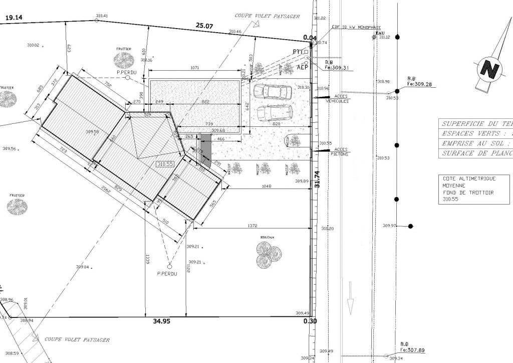 Plan de masse modifié avec le garage perpendiculaire à la rue