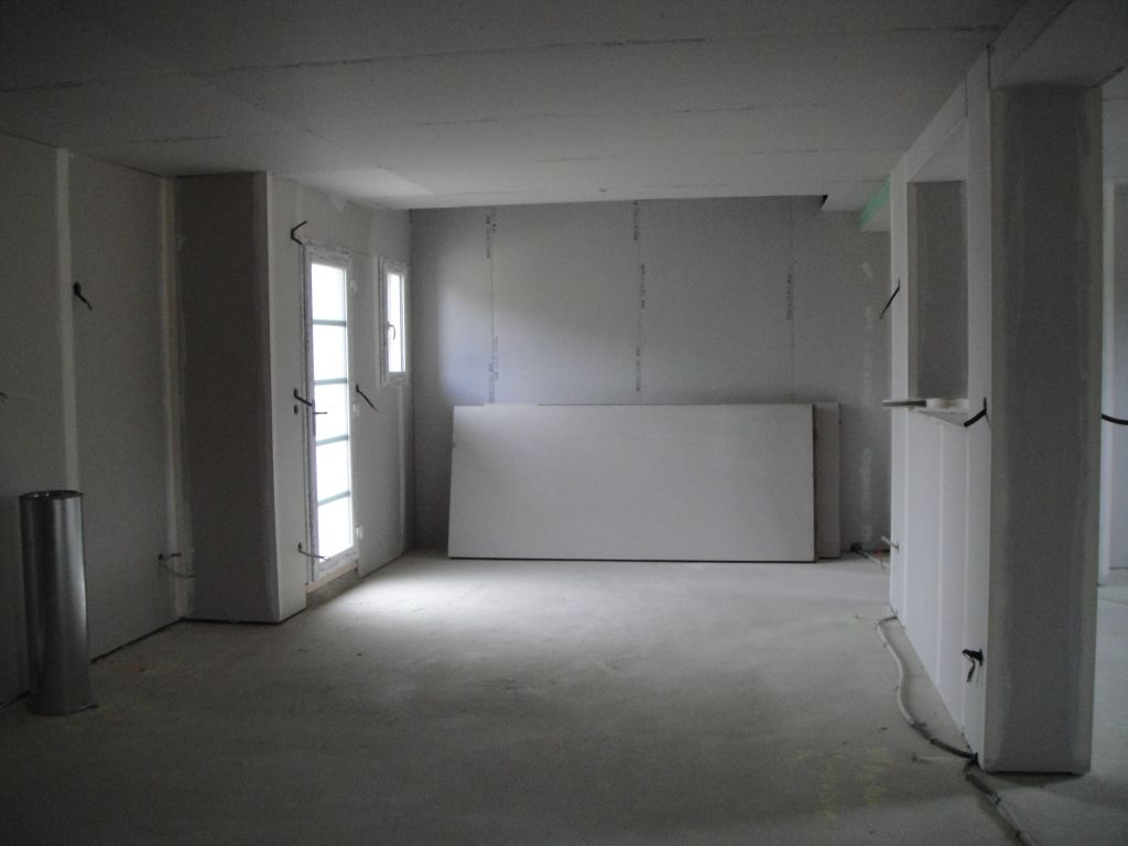 Entrée vue du salon